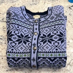 L L Bean Wool cardigan sweater size medium EUC